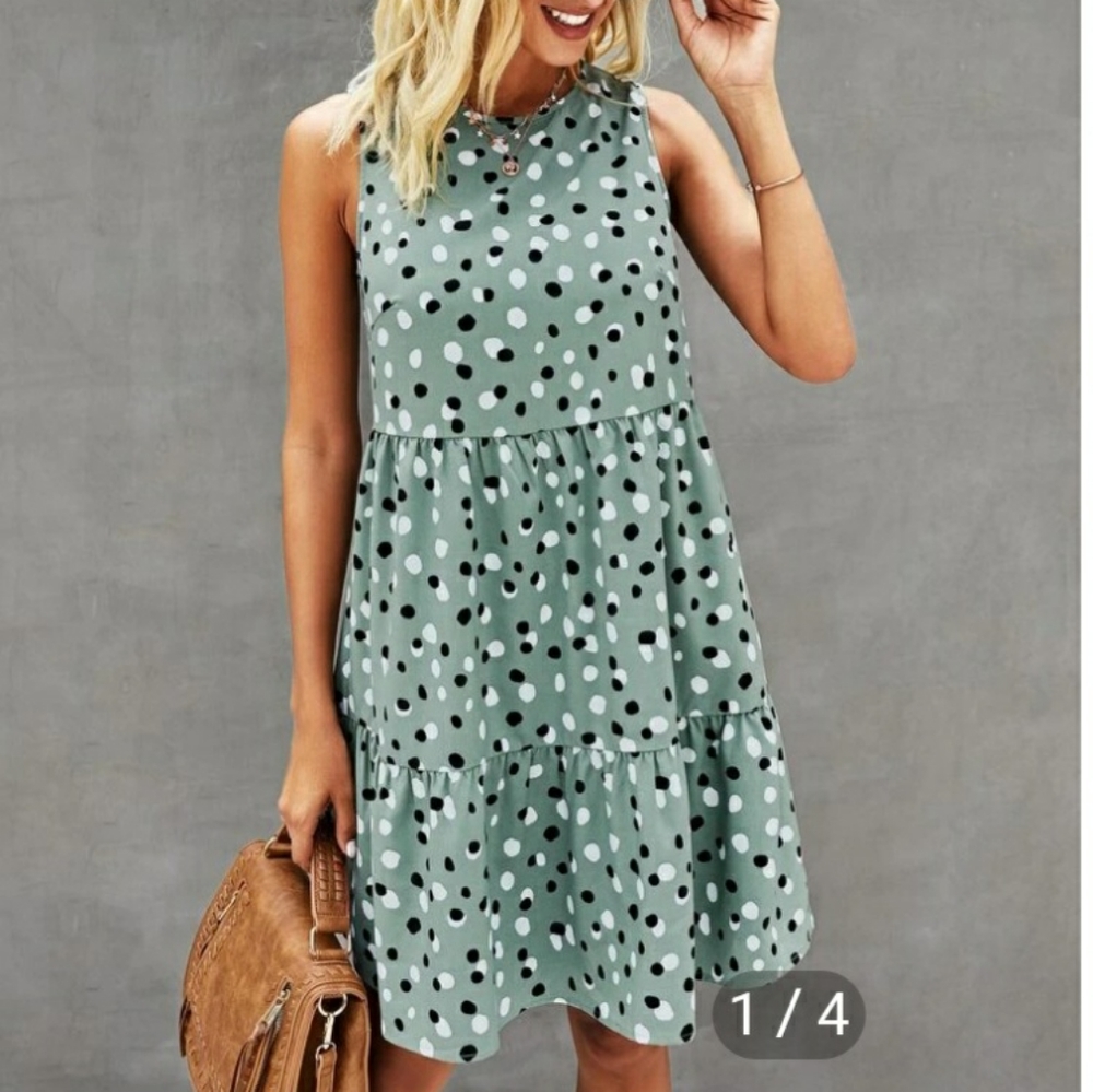 Cute polka dot ruffle hem dress